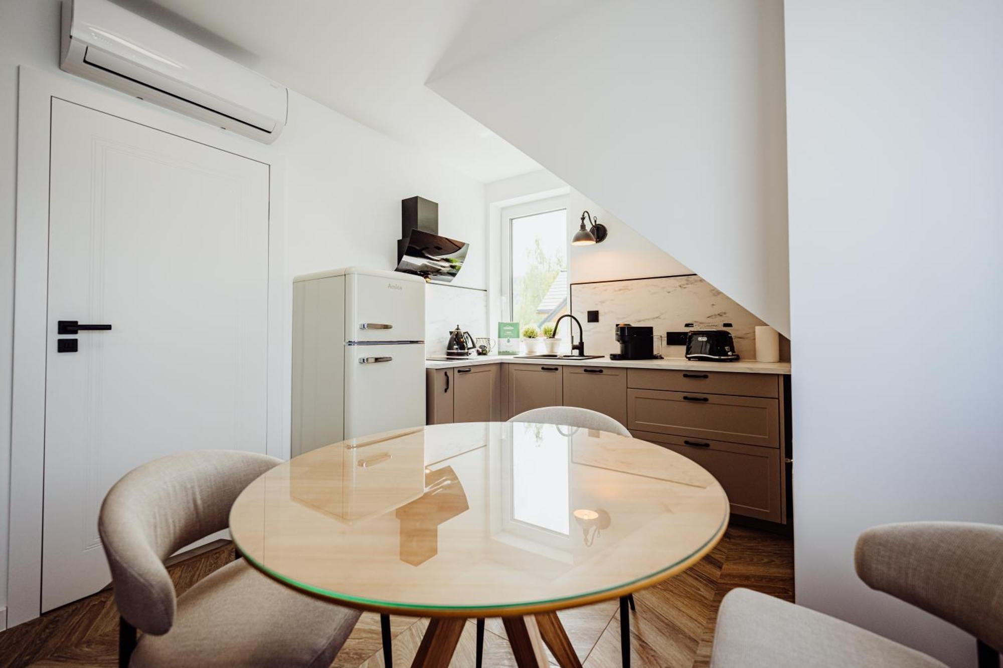 פודגוז'ין Cristalview Stay&Relax - Nowopowstale Luksusowe Apartamenty Przyjazne Dla Rodzin - Zwierzeta Akceptowane מראה חיצוני תמונה